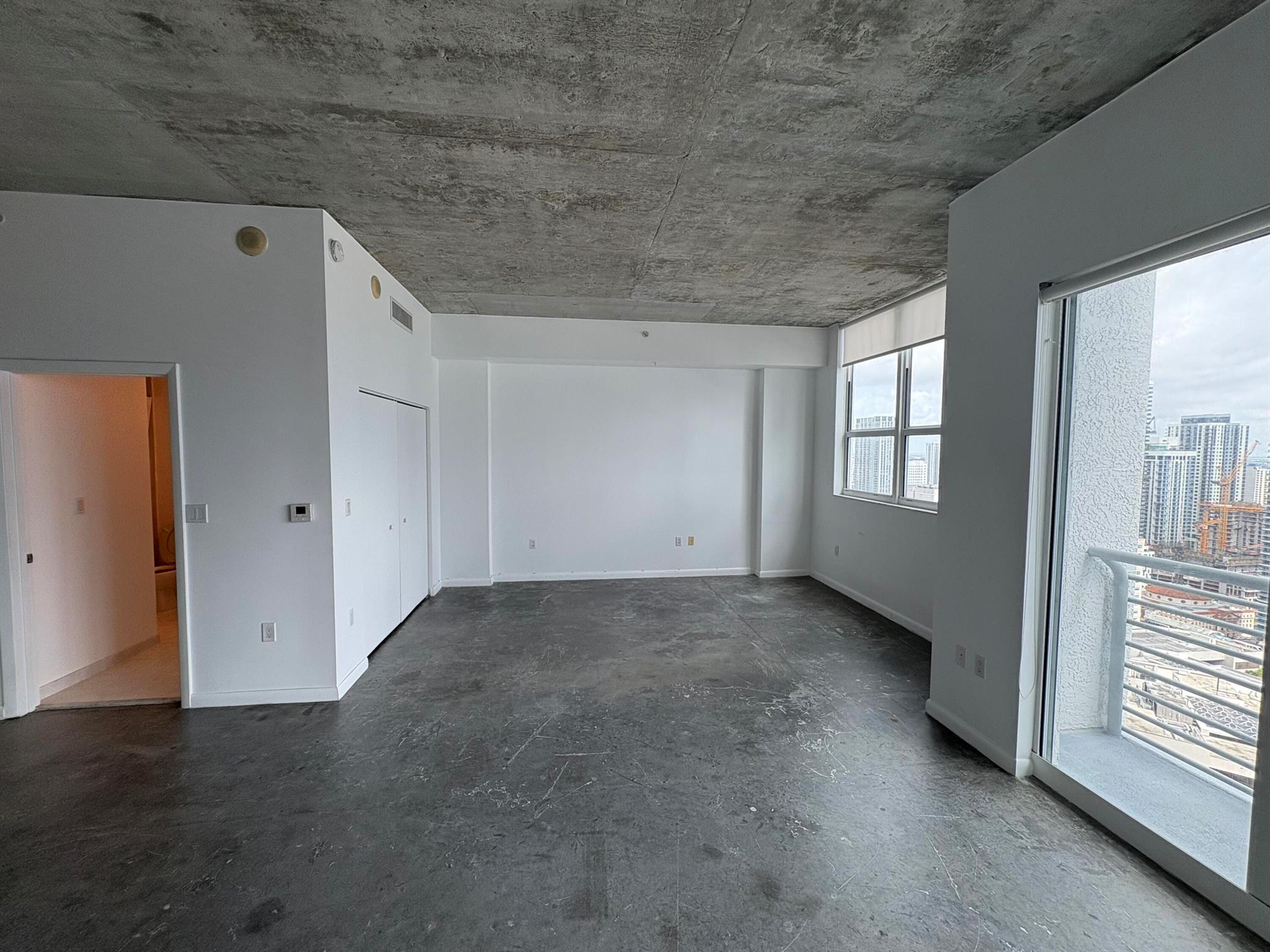 image THE LOFT DOWNTOWN II COND12