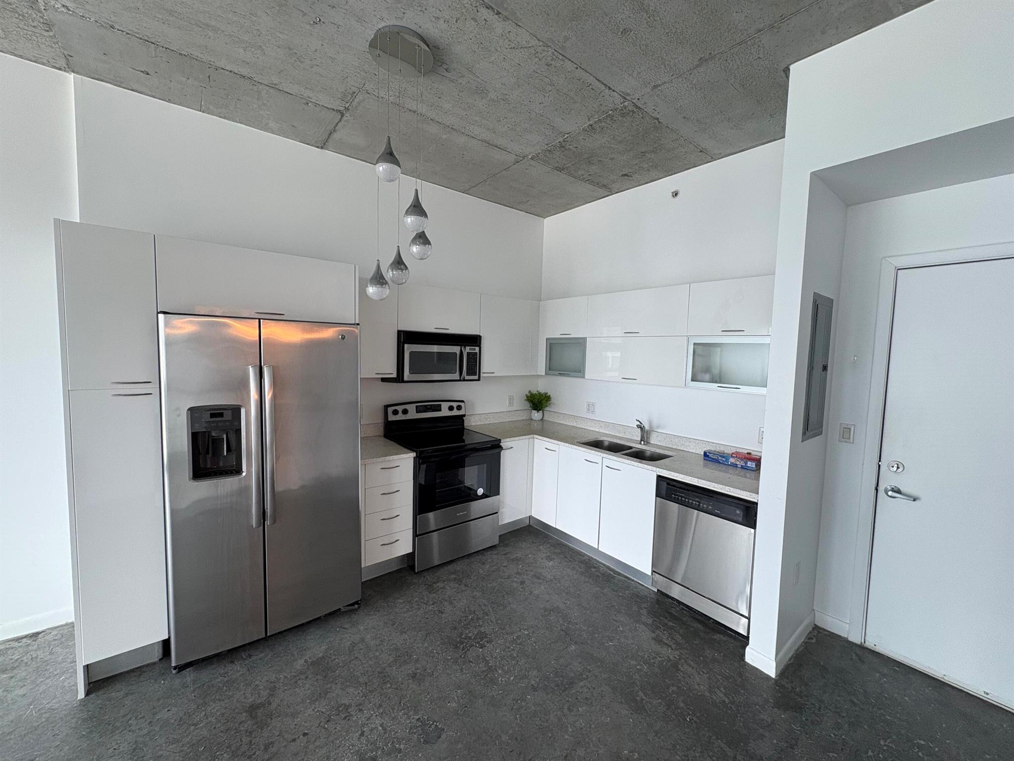 image THE LOFT DOWNTOWN II COND15