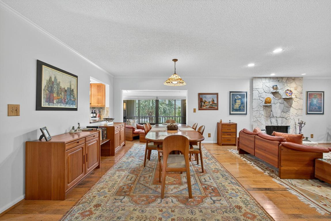 704 Clubhouse Jupiter, FL 33477