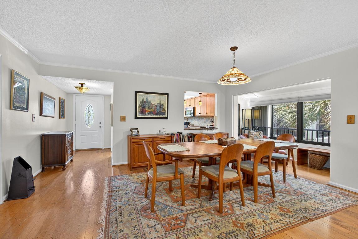 704 Clubhouse Jupiter, FL 33477