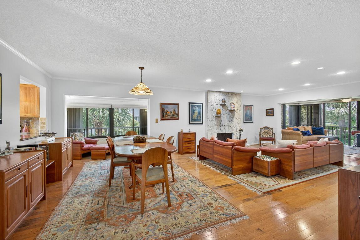 704 Clubhouse Jupiter, FL 33477