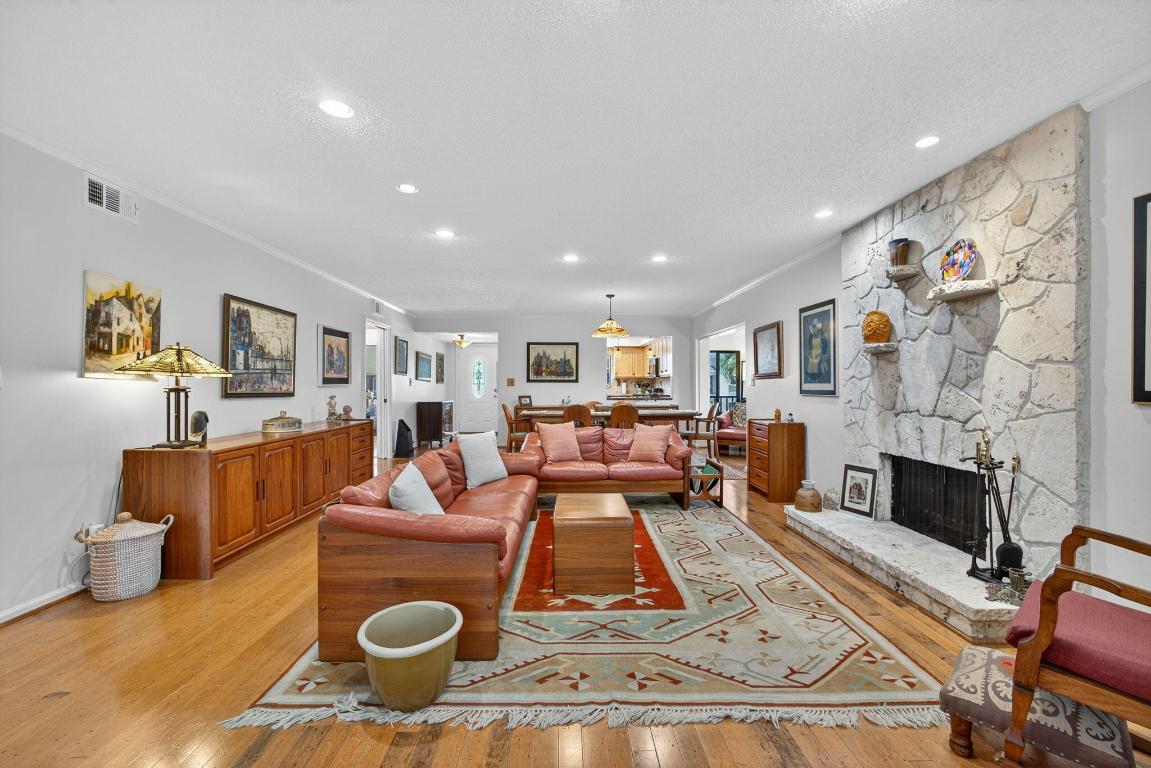 704 Clubhouse Jupiter, FL 33477