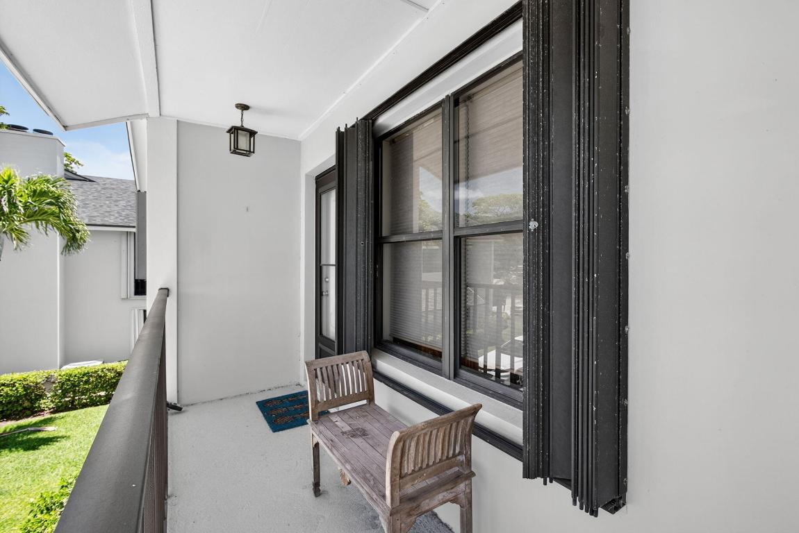 704 Clubhouse Jupiter, FL 33477