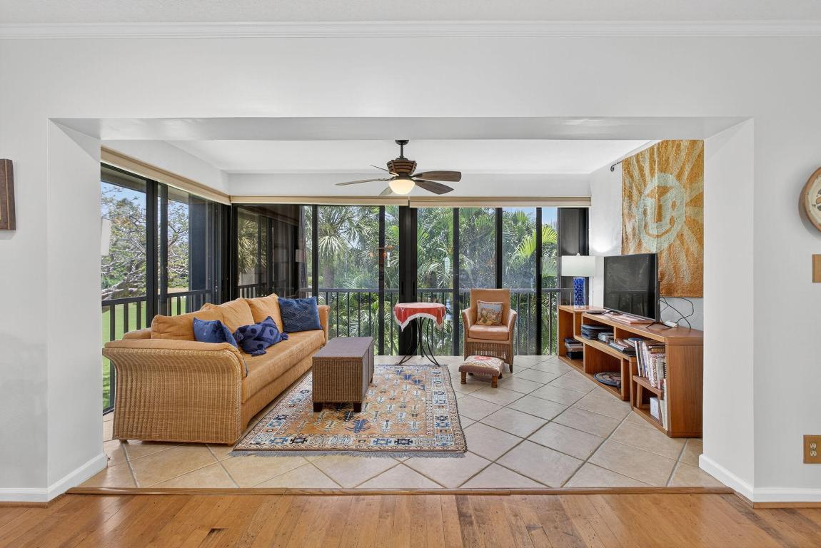 704 Clubhouse Jupiter, FL 33477