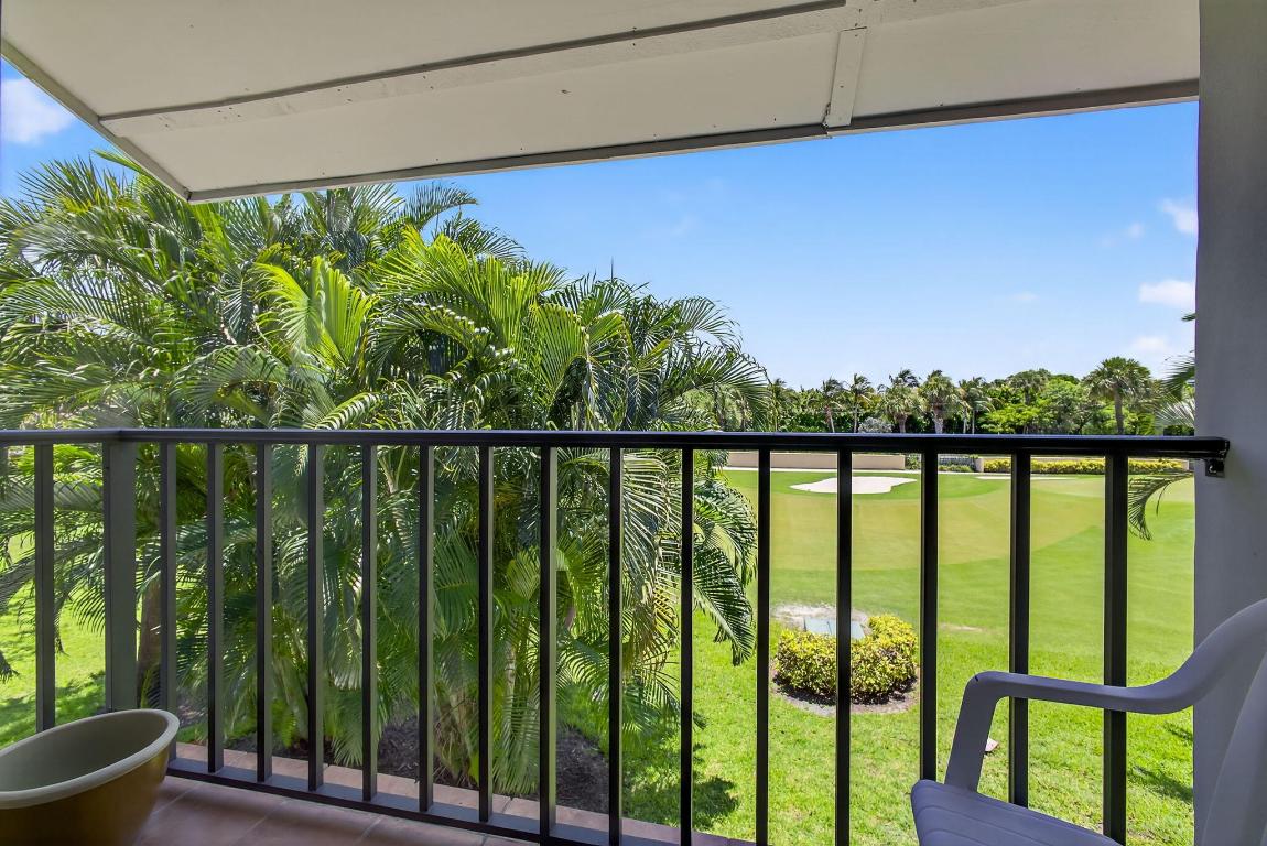 704 Clubhouse Jupiter, FL 33477