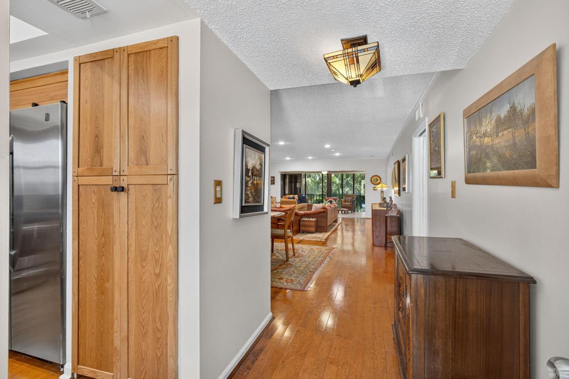 704 Clubhouse Jupiter, FL 33477