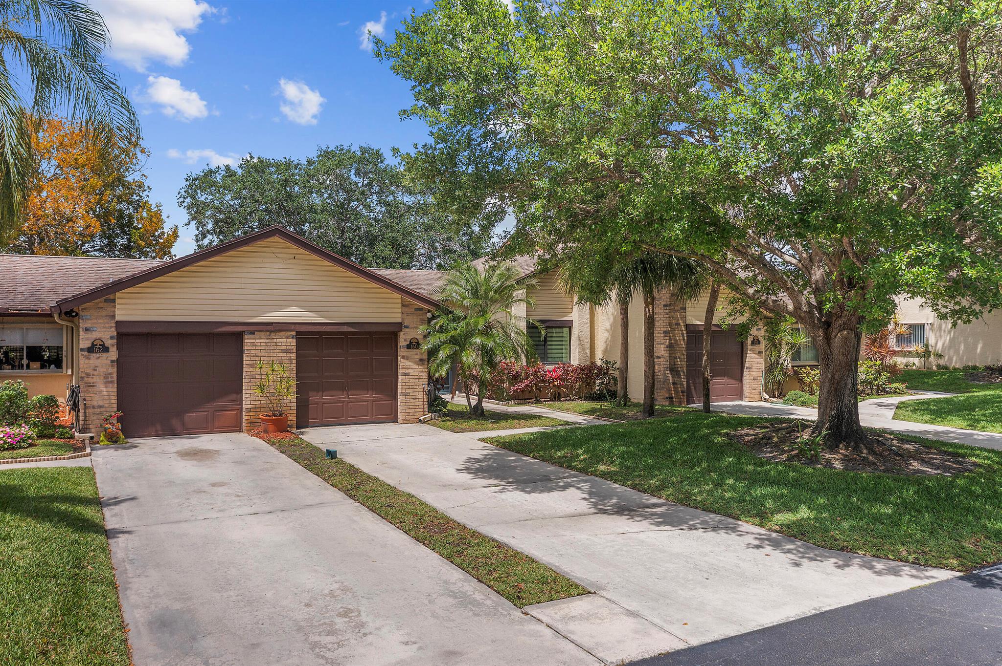 160 Ramblewood Cir