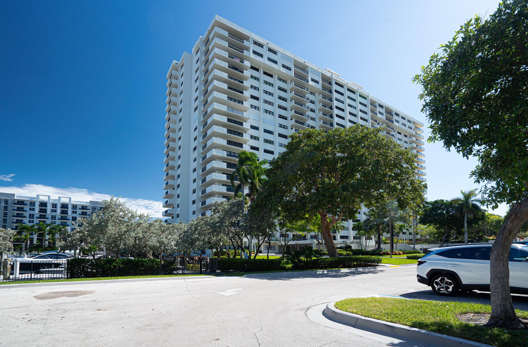 3200 Port Royale Dr #604