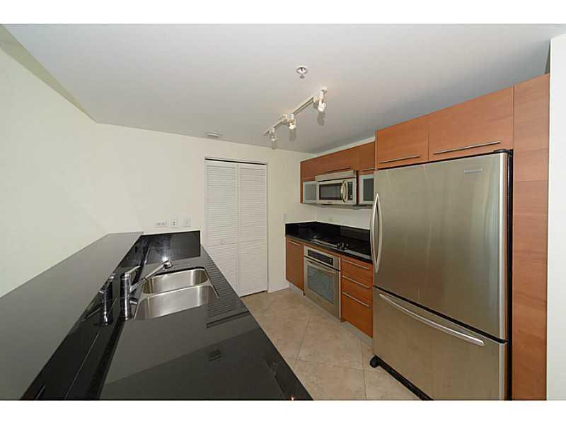 image Vizcayne South Condo10