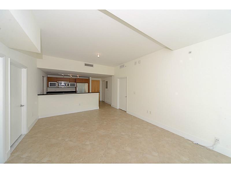 image Vizcayne South Condo3