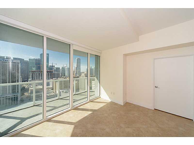 image Vizcayne South Condo5