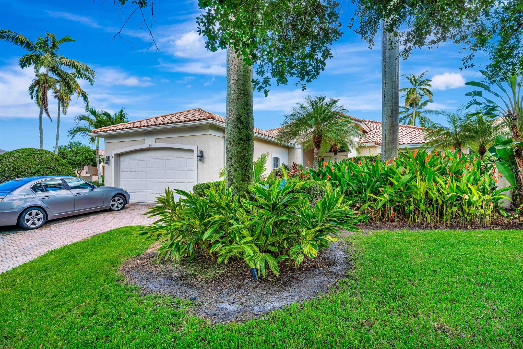 106 Village Clubhouse Cir