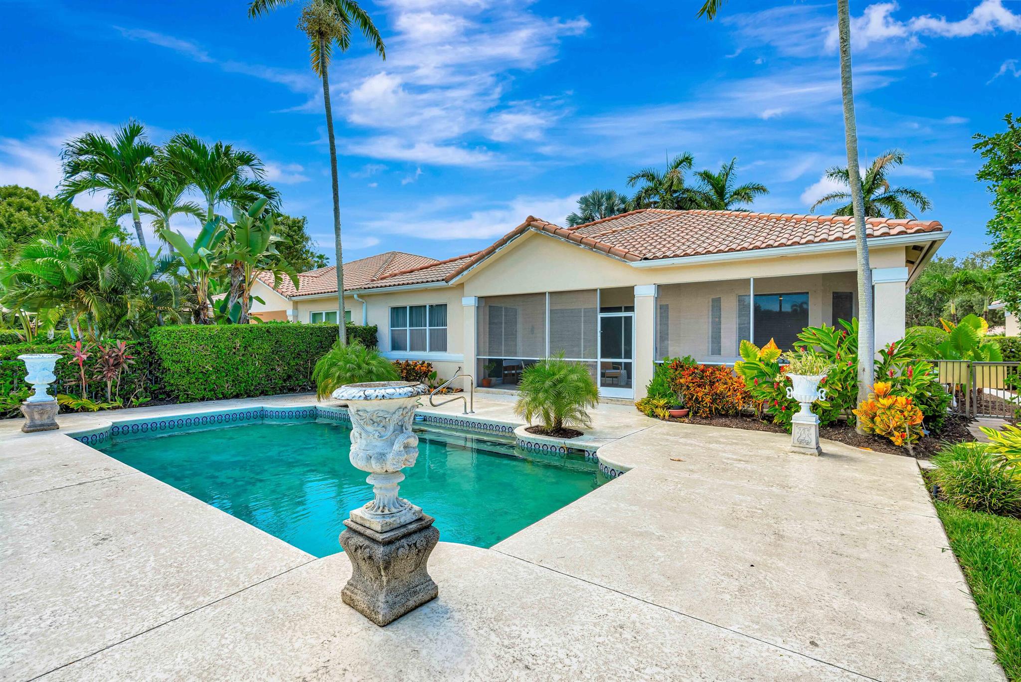 106 Village Clubhouse Cir Jupiter, FL 33458