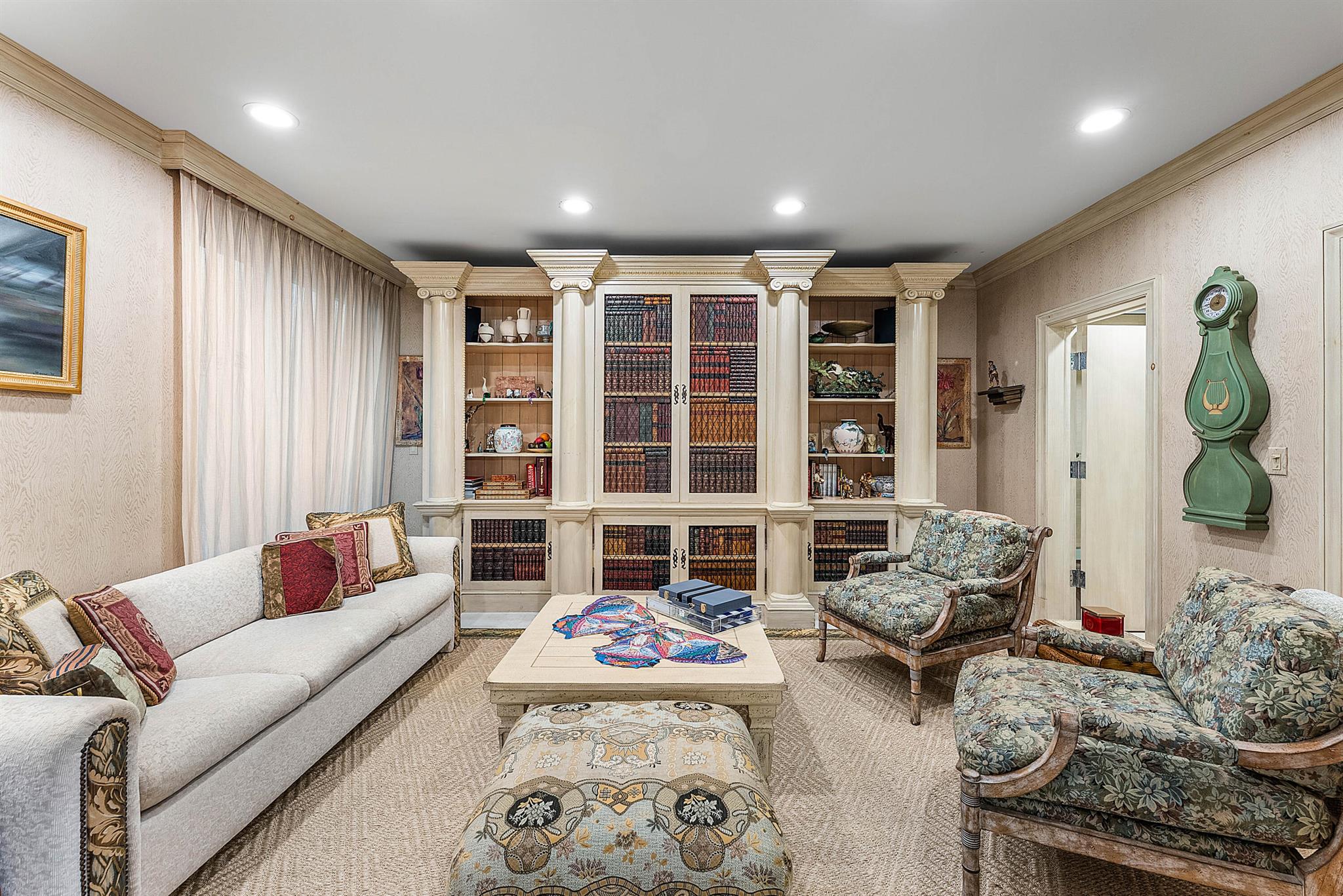 13 Sloans Curv Dr #13 Palm Beach, FL 33480