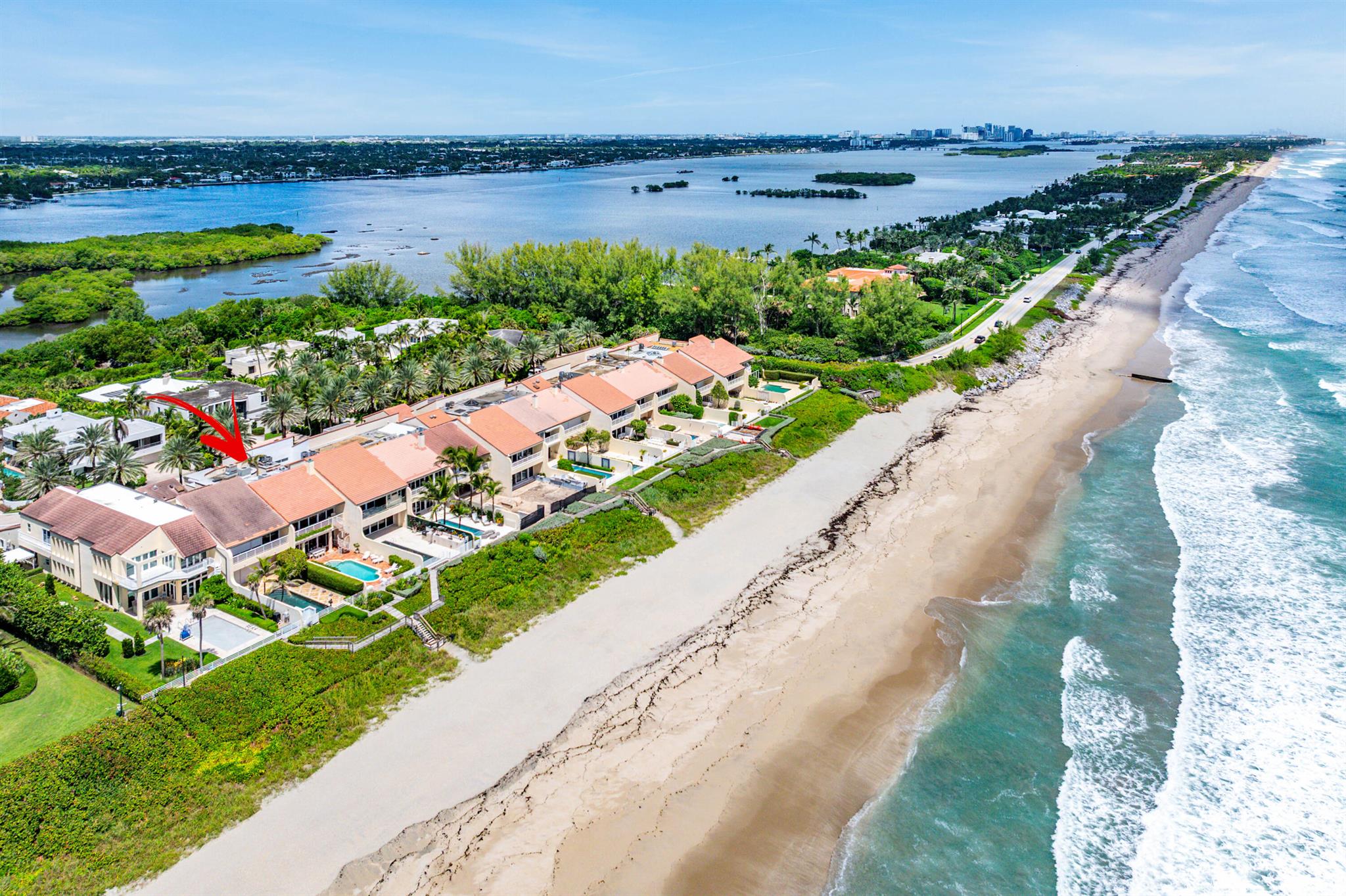 13 Sloans Curv Dr #13 Palm Beach, FL 33480