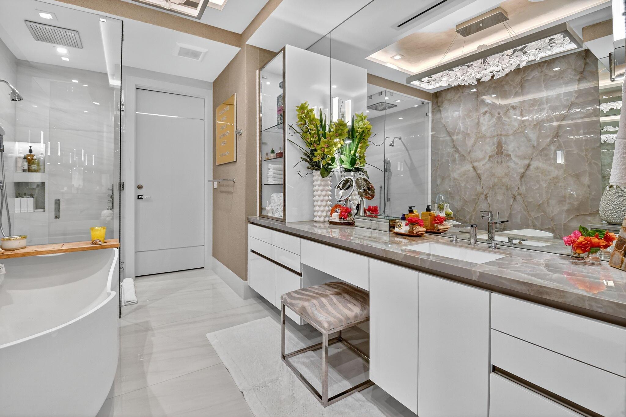 1901 S Ocean Blvd #18 Delray Beach, FL 33483