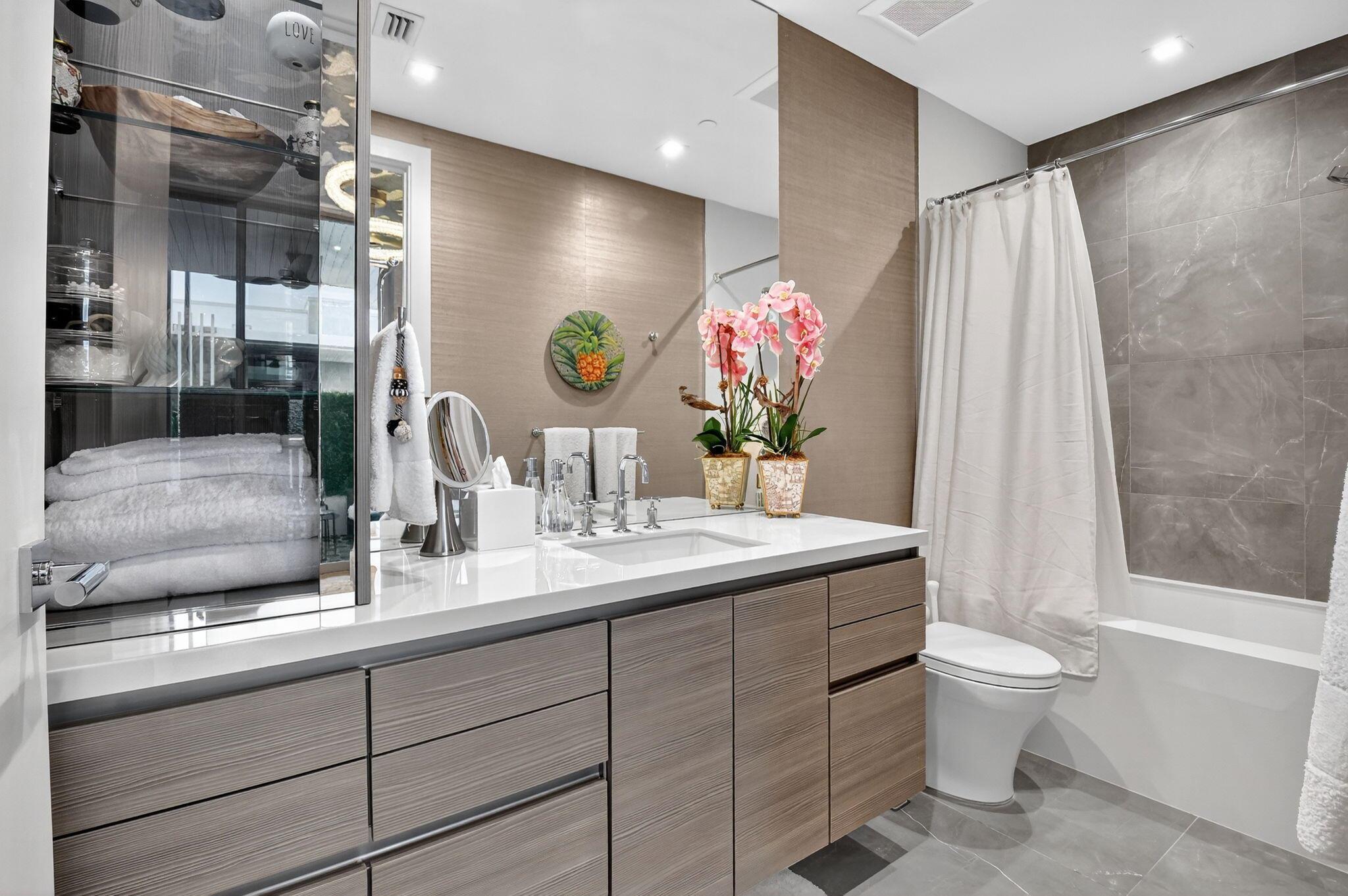 1901 S Ocean Blvd #18 Delray Beach, FL 33483