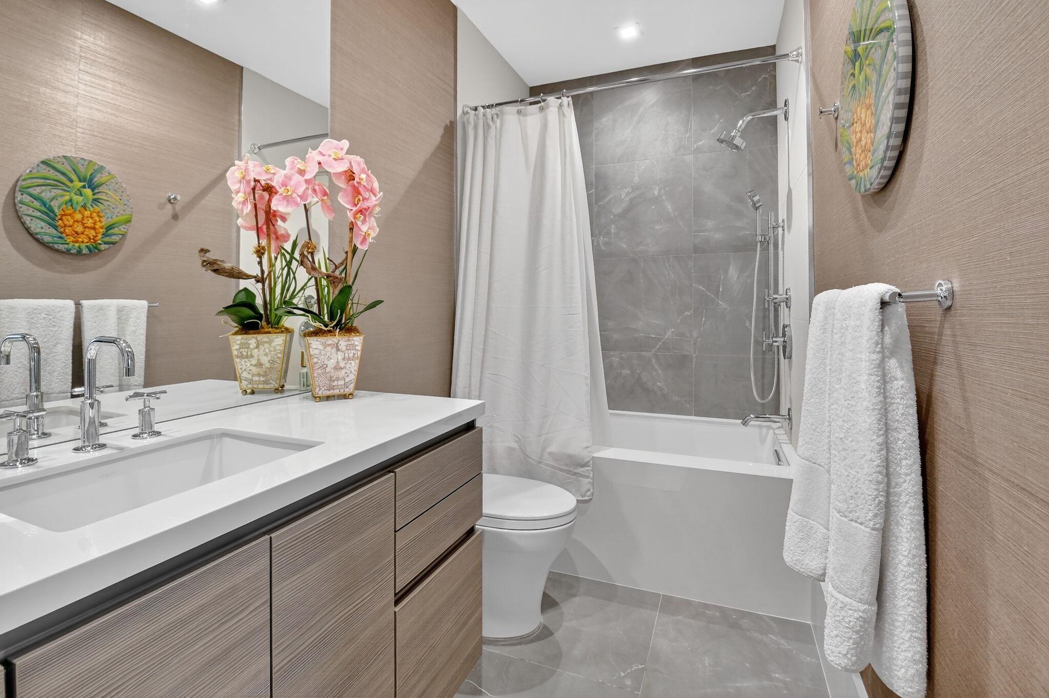 1901 S Ocean Blvd #18 Delray Beach, FL 33483