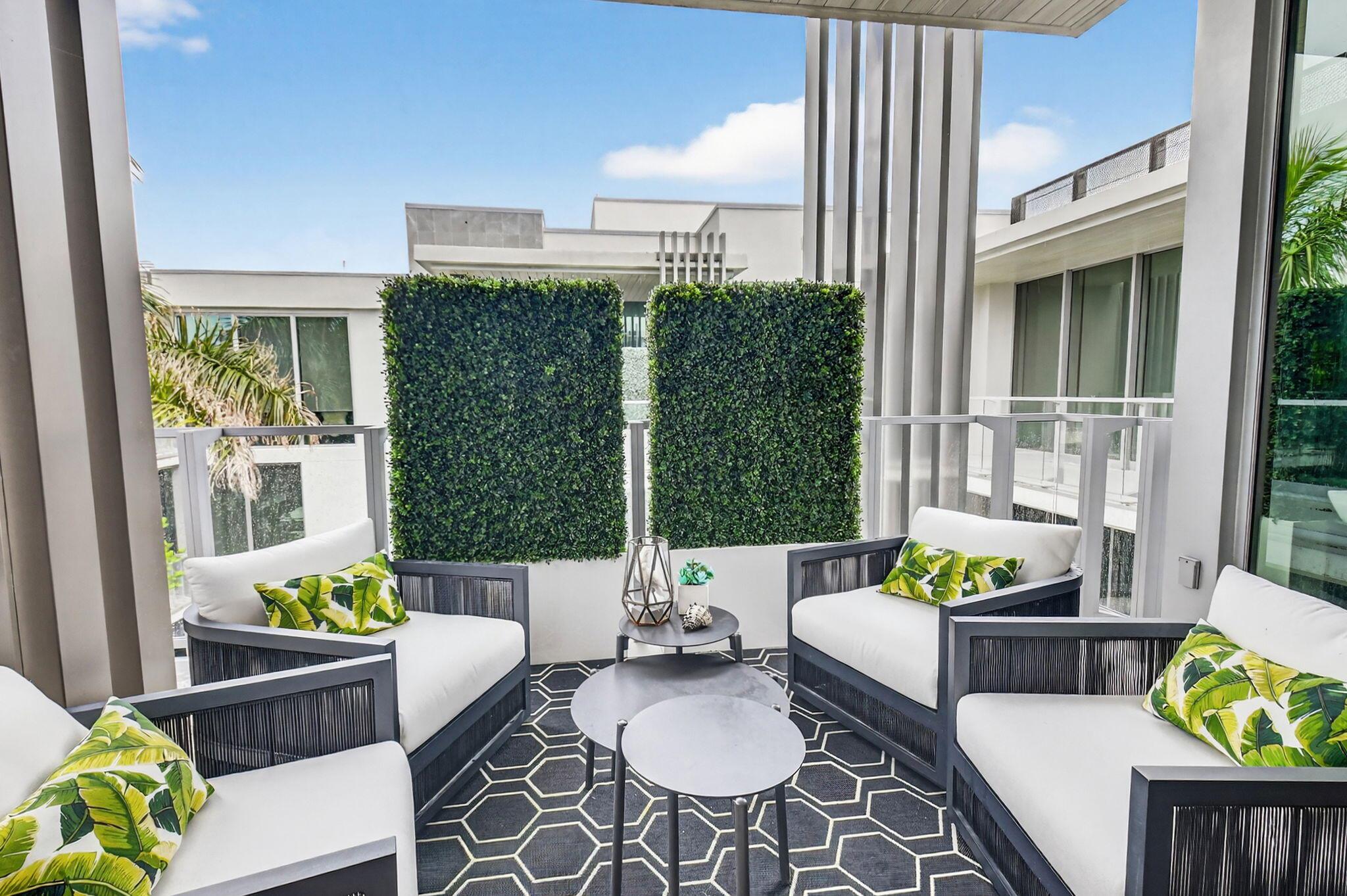 1901 S Ocean Blvd #18 Delray Beach, FL 33483