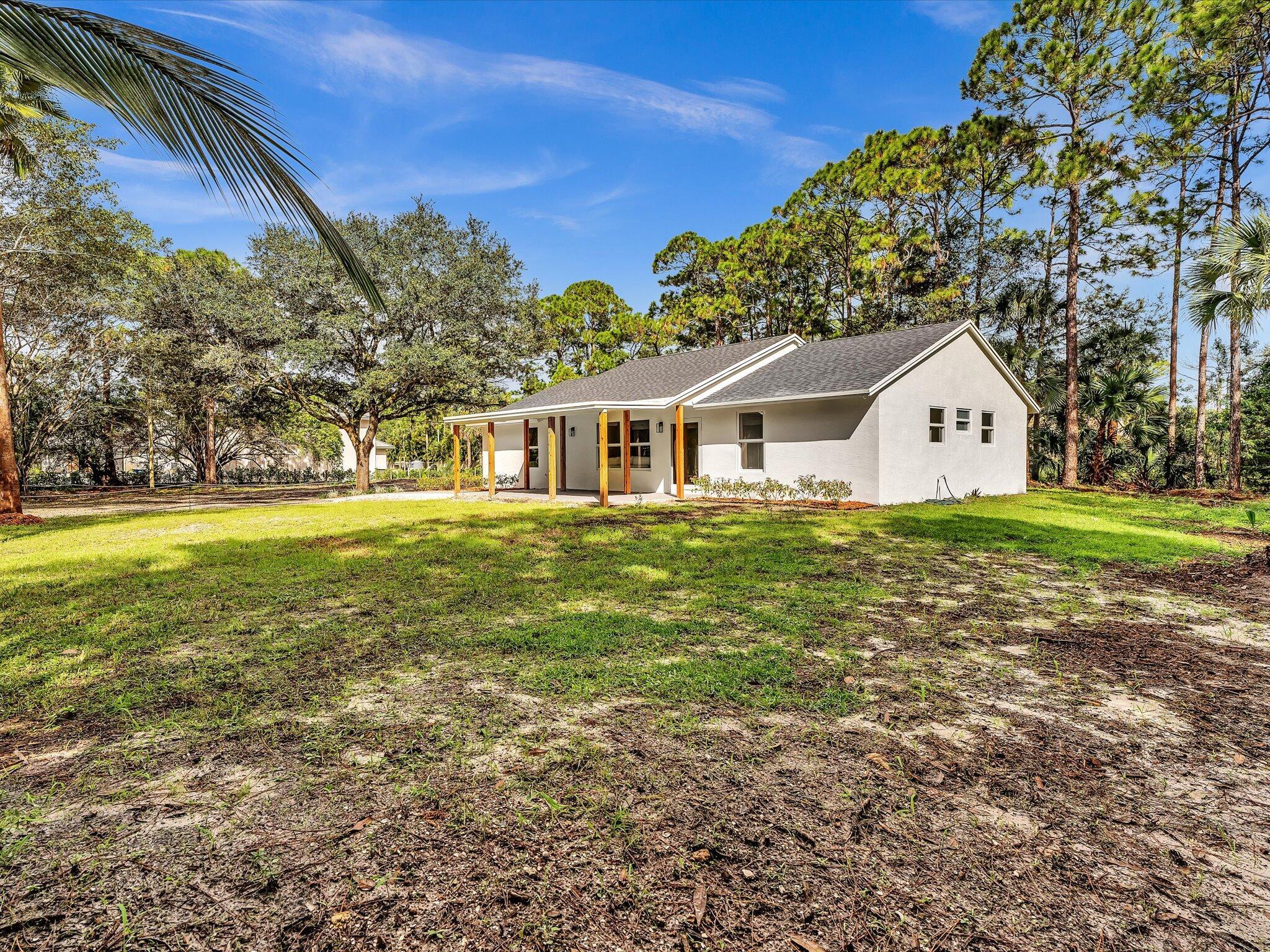 15215 76th Rd N