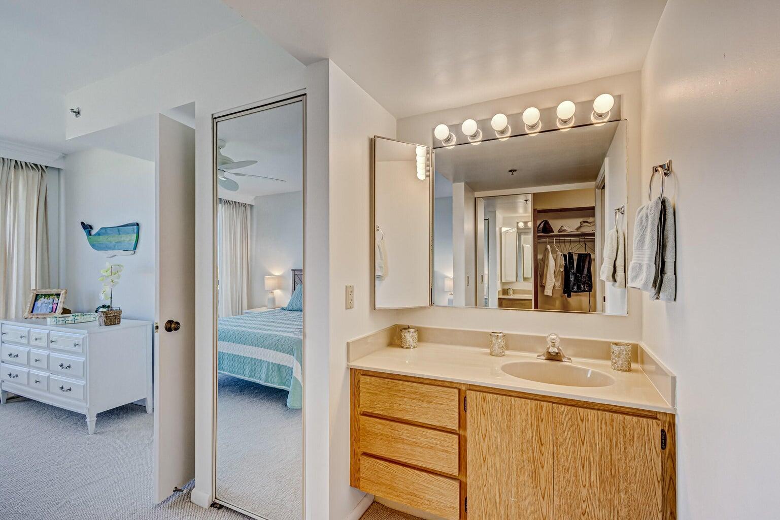 601 S Seas Dr #401 Jupiter, FL 33477