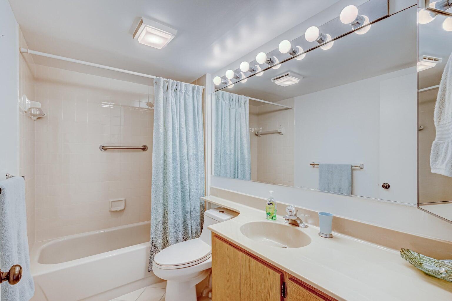 601 S Seas Dr #401 Jupiter, FL 33477