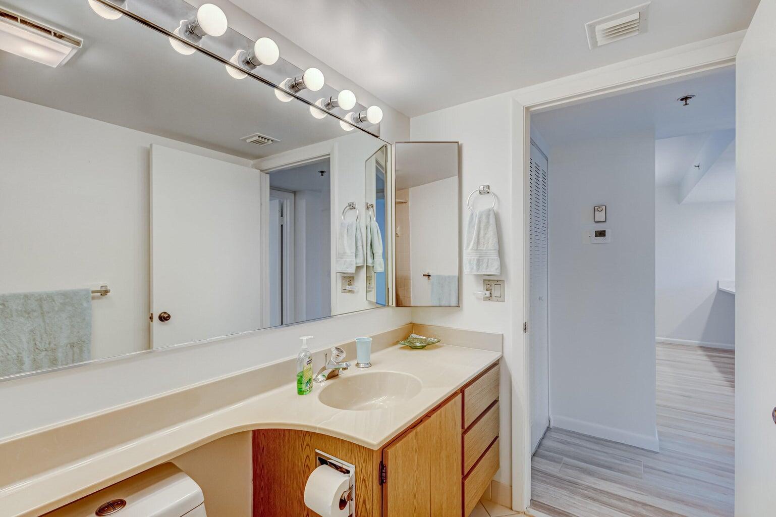 601 S Seas Dr #401 Jupiter, FL 33477