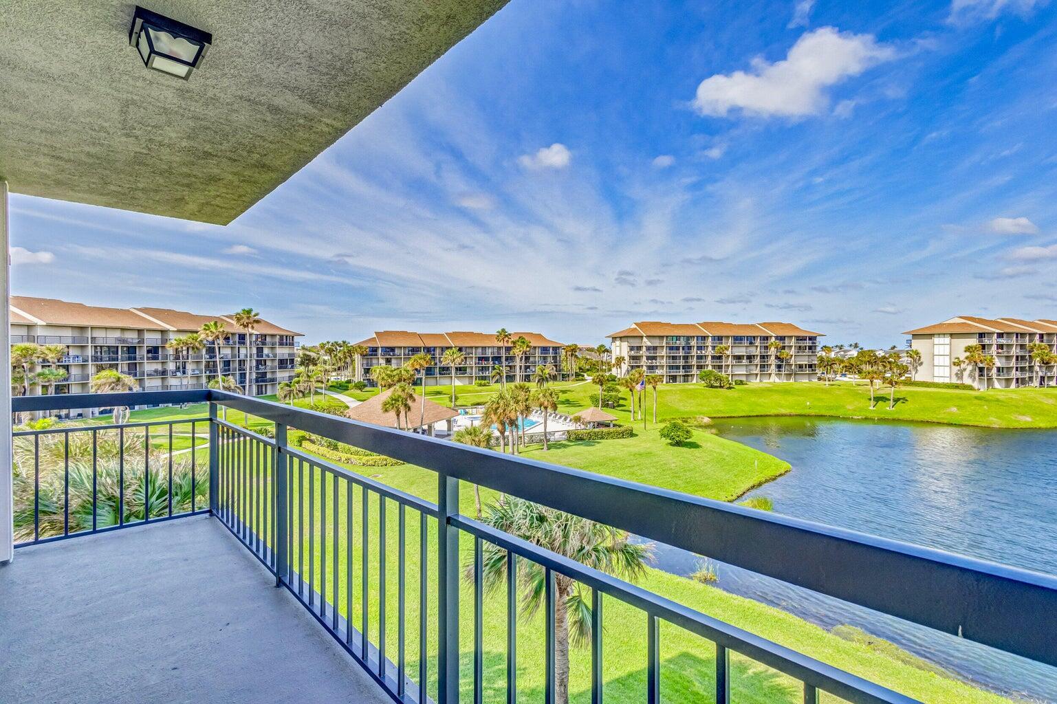 601 S Seas Dr #401 Jupiter, FL 33477