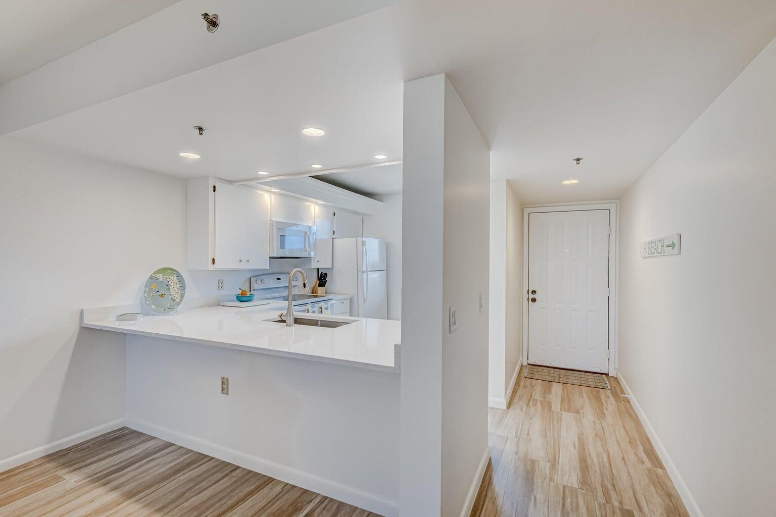 601 S Seas Dr #401 Jupiter, FL 33477