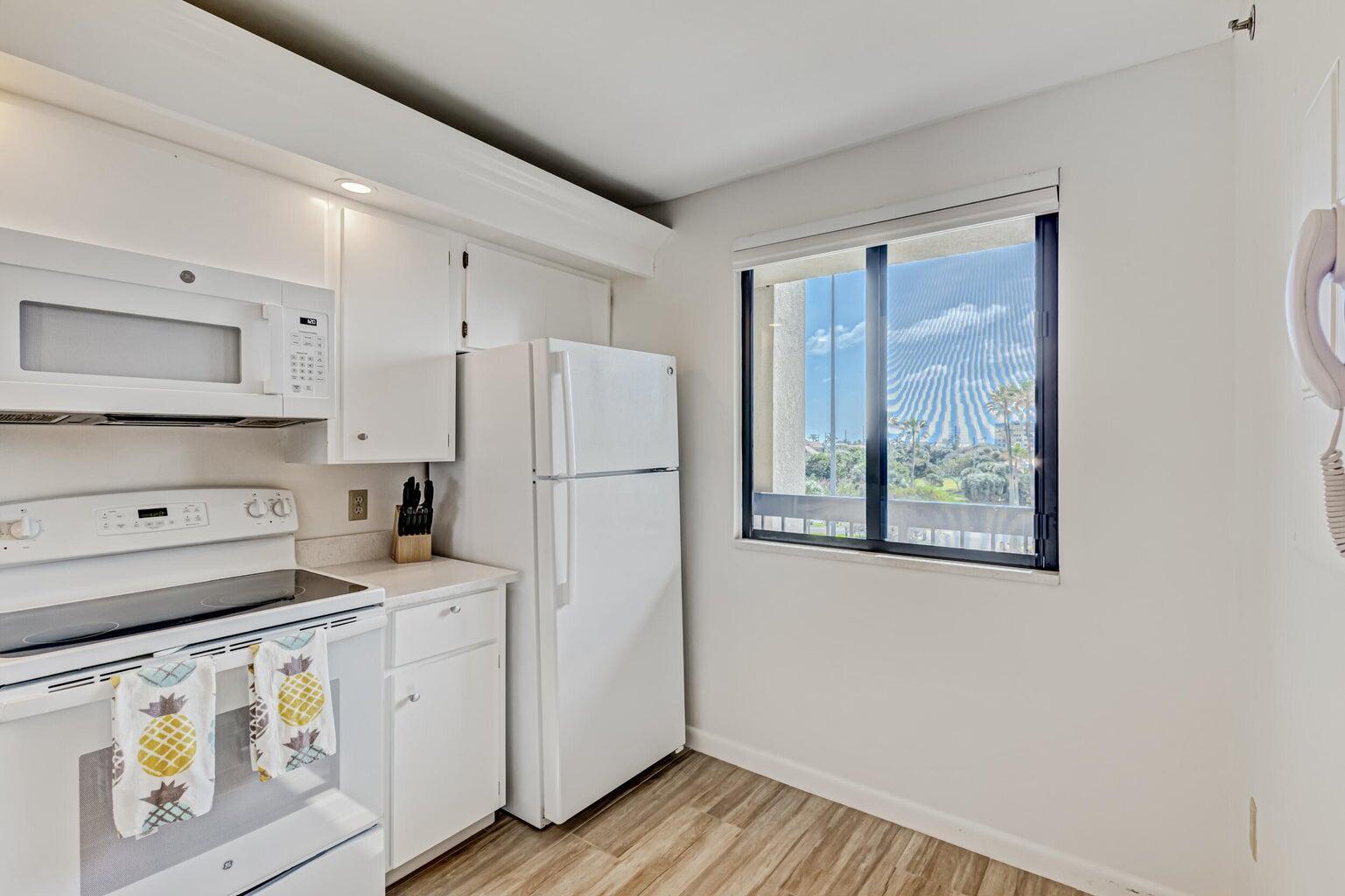 601 S Seas Dr #401 Jupiter, FL 33477