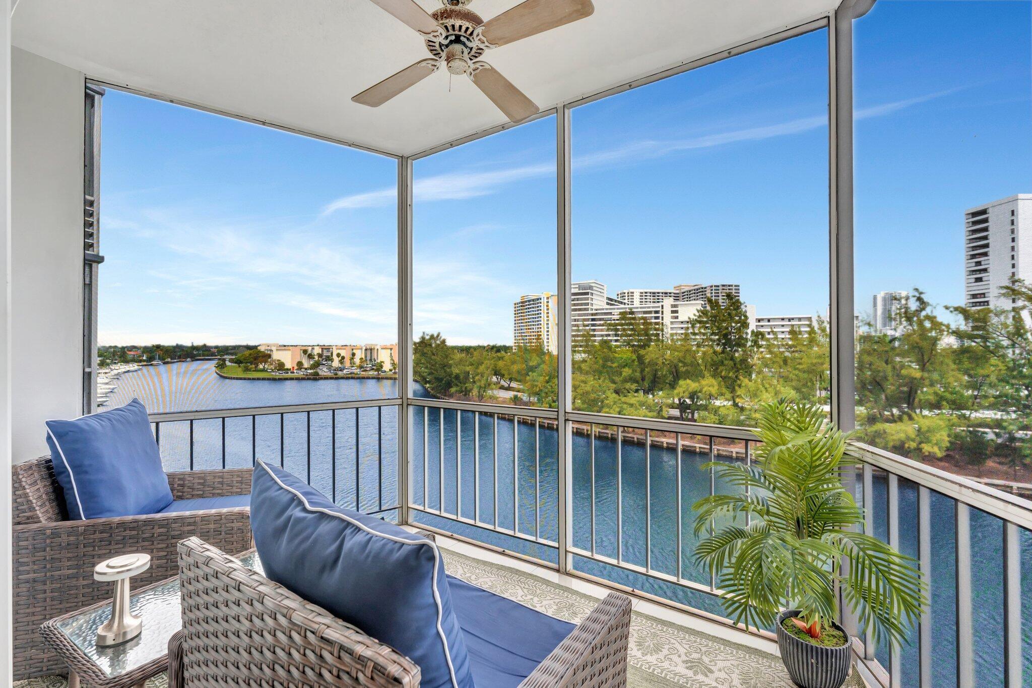 300 Diplomat Pkwy #606