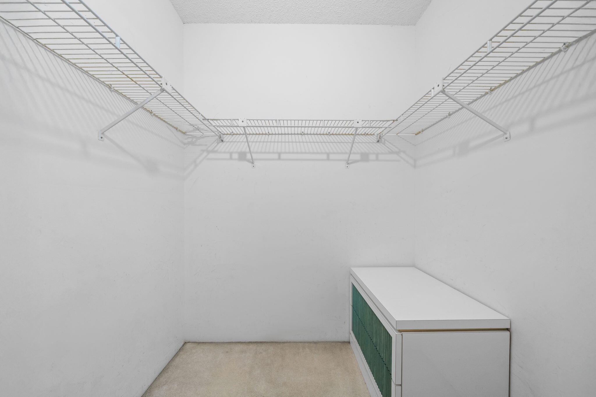 image The Waves Condo23