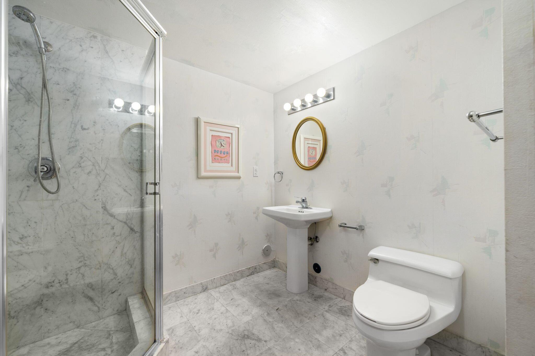 image The Waves Condo24