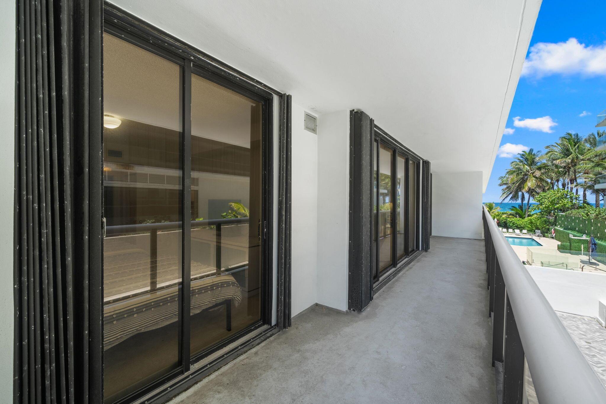 image The Waves Condo27