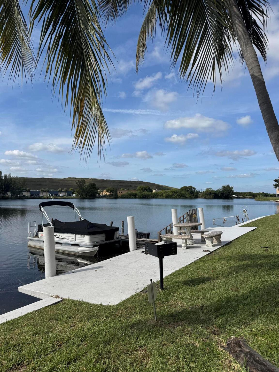 4311 Crystal Lk Dr #119 Deerfield Beach, FL 33064