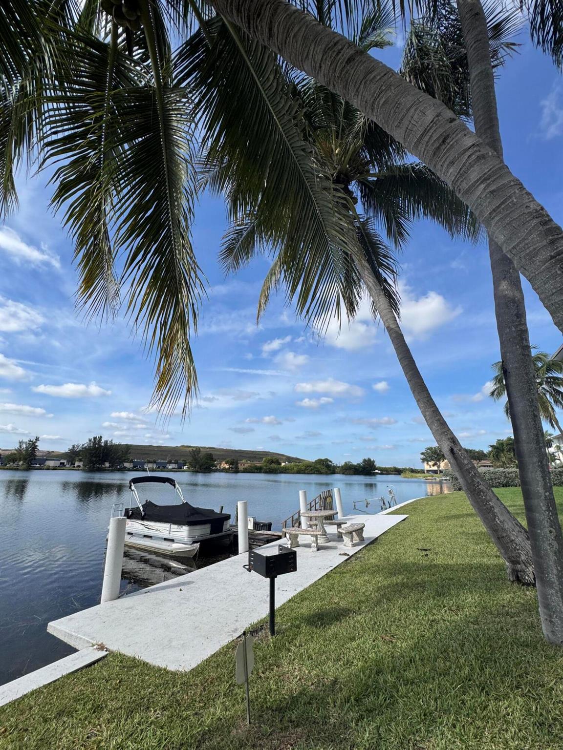 4311 Crystal Lk Dr #119 Deerfield Beach, FL 33064