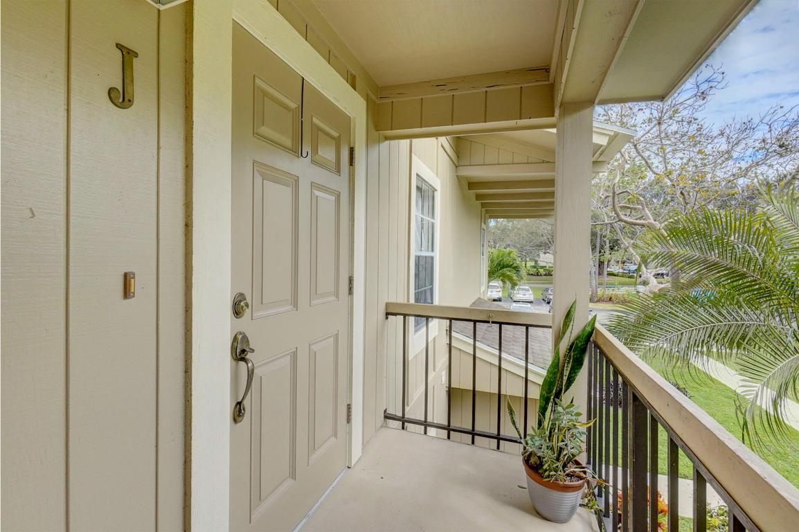 18350 SE Wood Hvn #J Jupiter, FL 33469