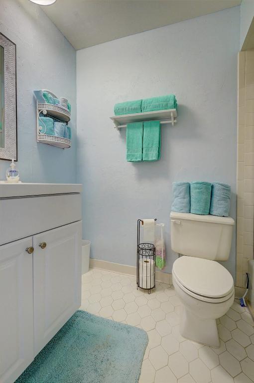 18350 SE Wood Hvn #J Jupiter, FL 33469