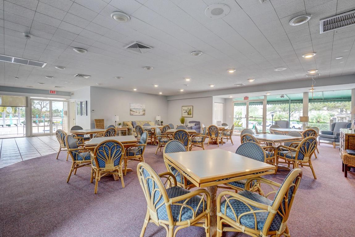 18350 SE Wood Hvn #J Jupiter, FL 33469