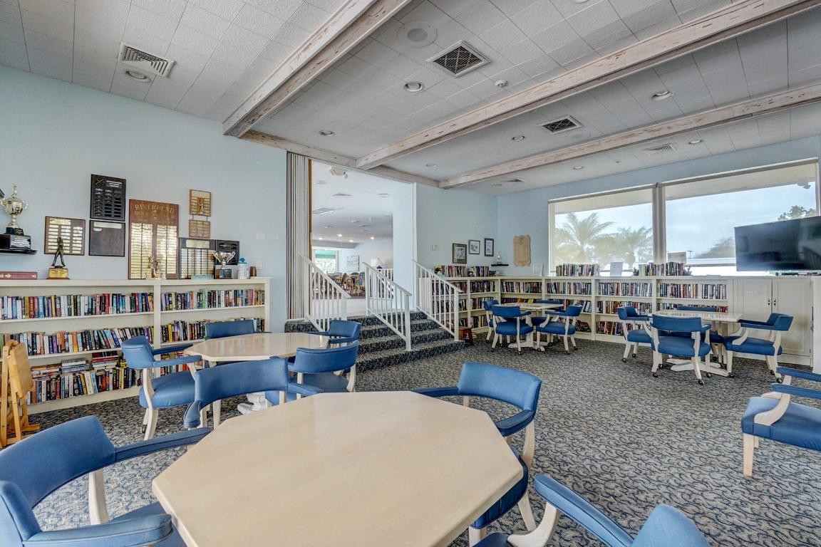 18350 SE Wood Hvn #J Jupiter, FL 33469