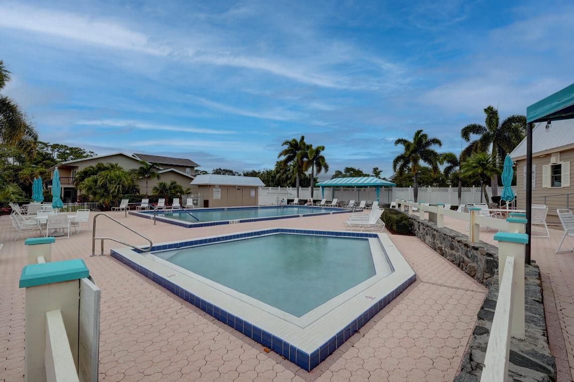 18350 SE Wood Hvn #J Jupiter, FL 33469