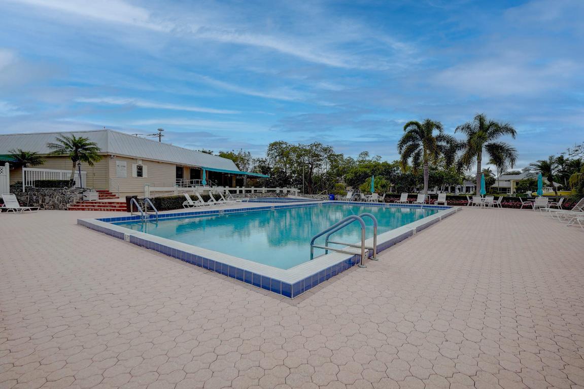 18350 SE Wood Hvn #J Jupiter, FL 33469