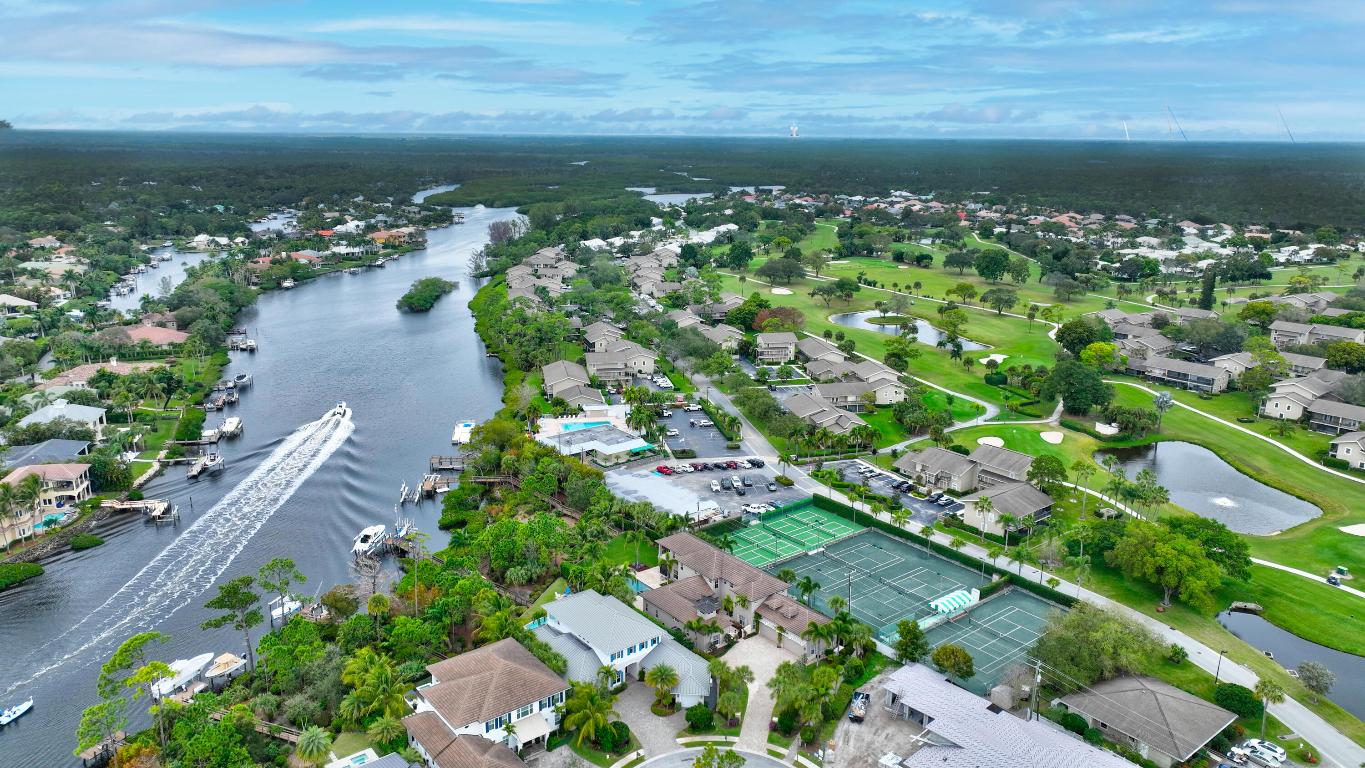 18350 SE Wood Hvn #J Jupiter, FL 33469