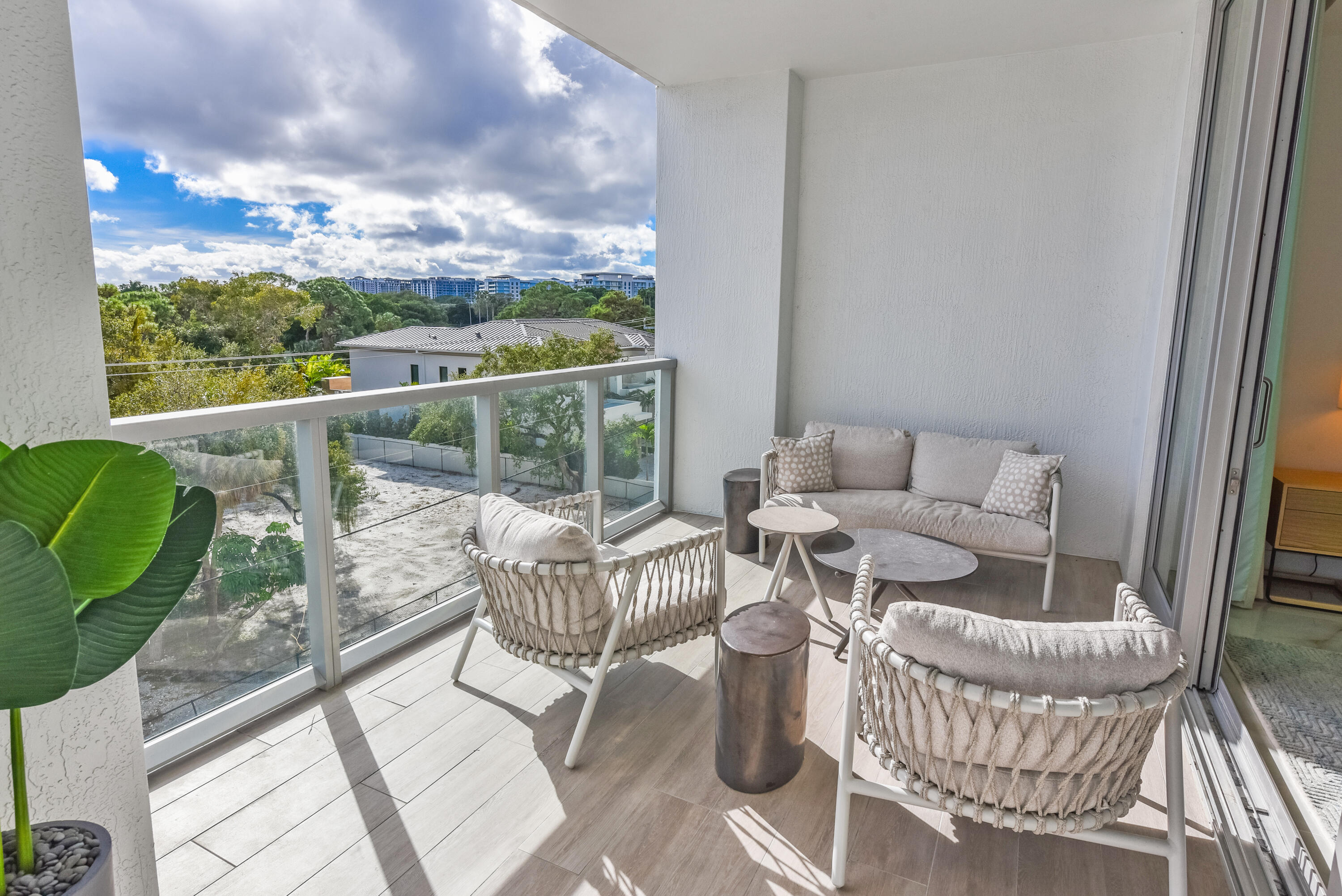 485 E Royal Palm #403 Boca Raton, FL 33432