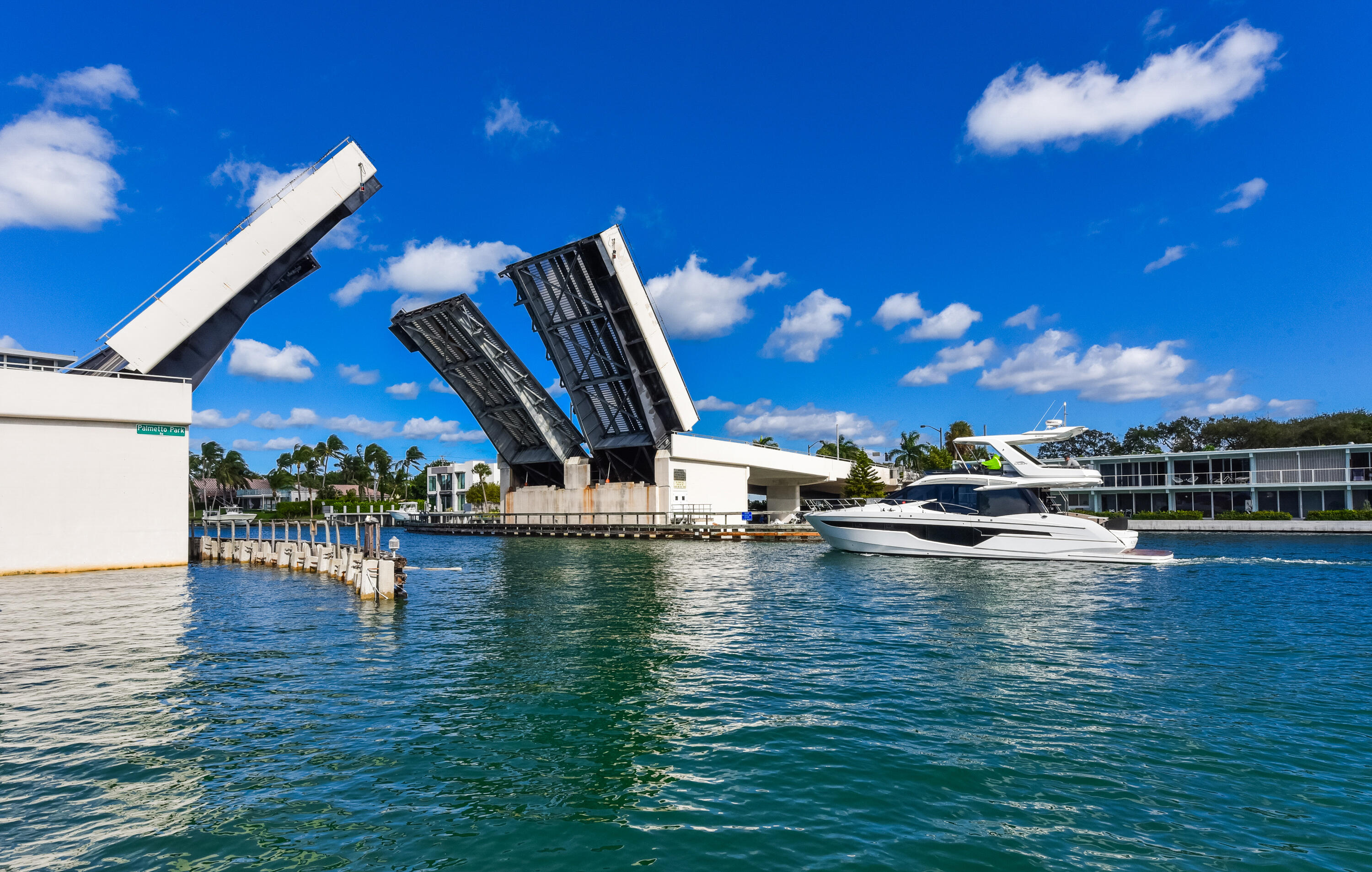 485 E Royal Palm #403 Boca Raton, FL 33432