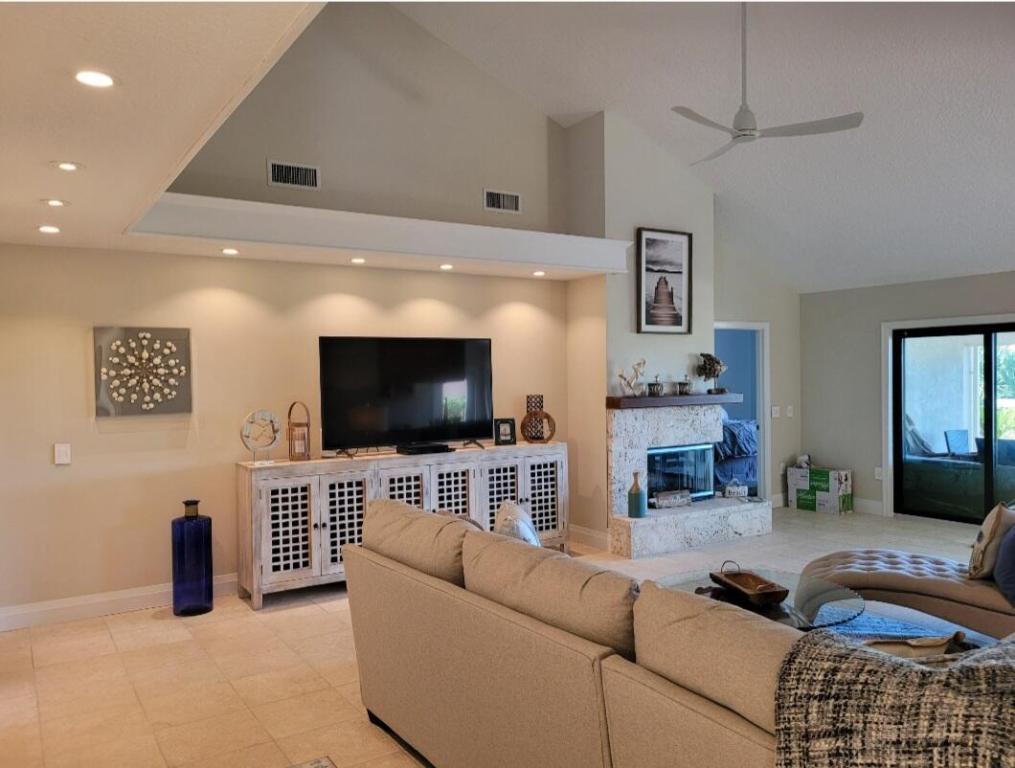 197 Ridge Jupiter, FL 33477