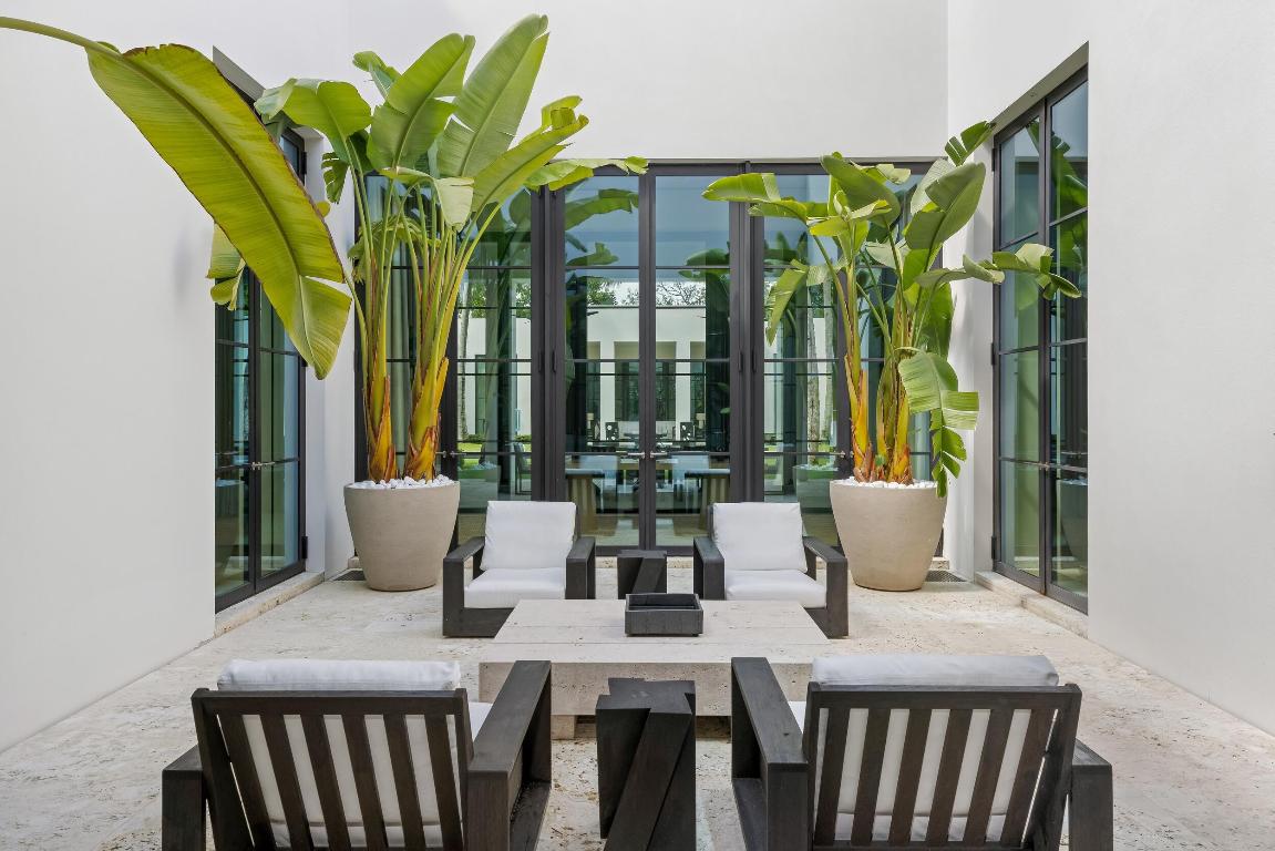 241 Jungle Palm Beach, FL 33480