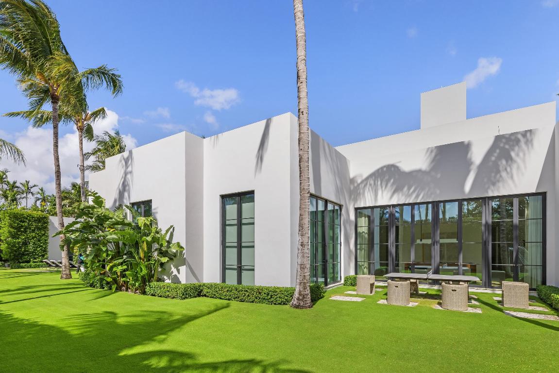 241 Jungle Palm Beach, FL 33480