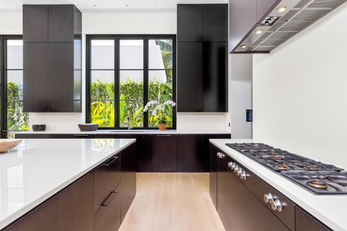 241 Jungle Palm Beach, FL 33480