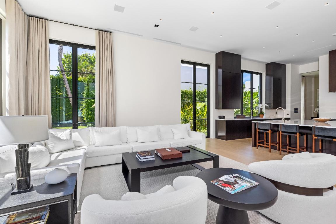 241 Jungle Palm Beach, FL 33480